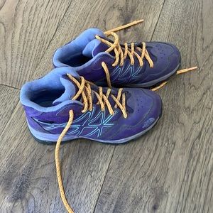 EUC purple North Face youth hiking boots